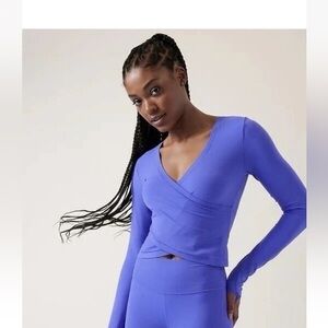 Athleta Women's Transcend Wrap Top - lavender / blue